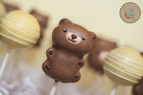 Teddy Bear Picnic Cake Pops